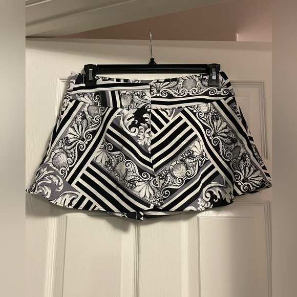 Express Editor Super High Waisted Mini Skort-Sz 8 - Picture 2 of 5